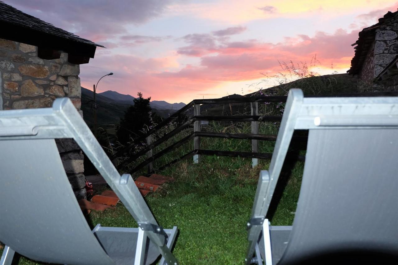 Casas Rurales Entre Babia Y La Luna Villafeliz Esterno foto